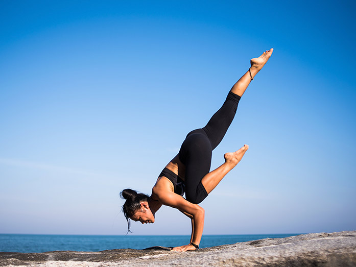 Clases de yoga en playa o en casa en Menorca