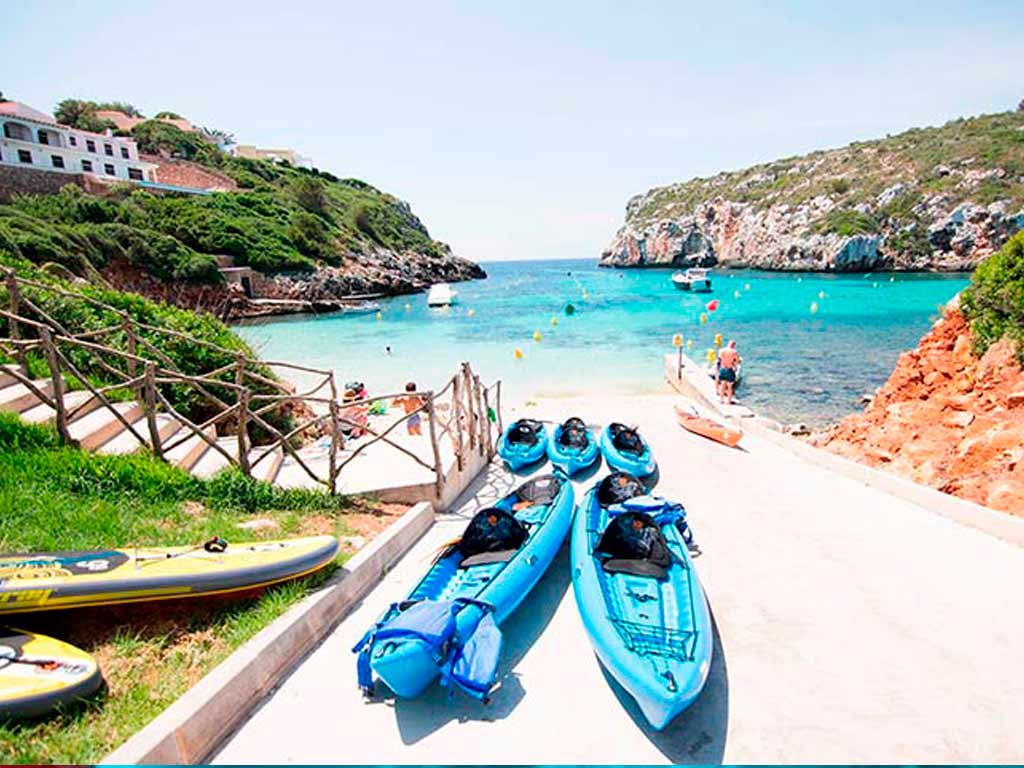 Punto de partida excursiones Kayak Menorca